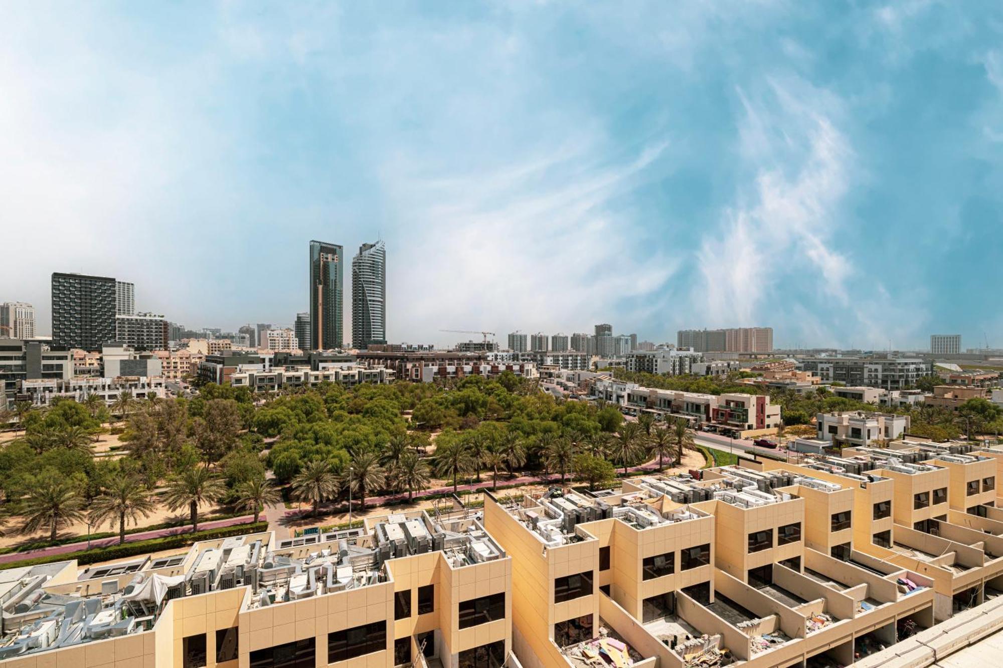 Urbanhomes - Cozy Spacious Exceptional In Heart Of At Jvc Apartment Dubai